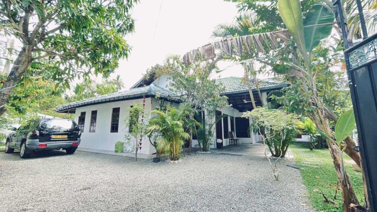 Rituale Guest House - Surf & Yoga Мириса Екстериор снимка