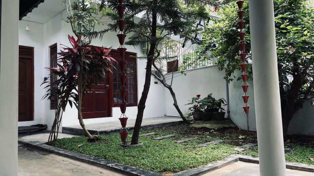 Rituale Guest House - Surf & Yoga Мириса Екстериор снимка