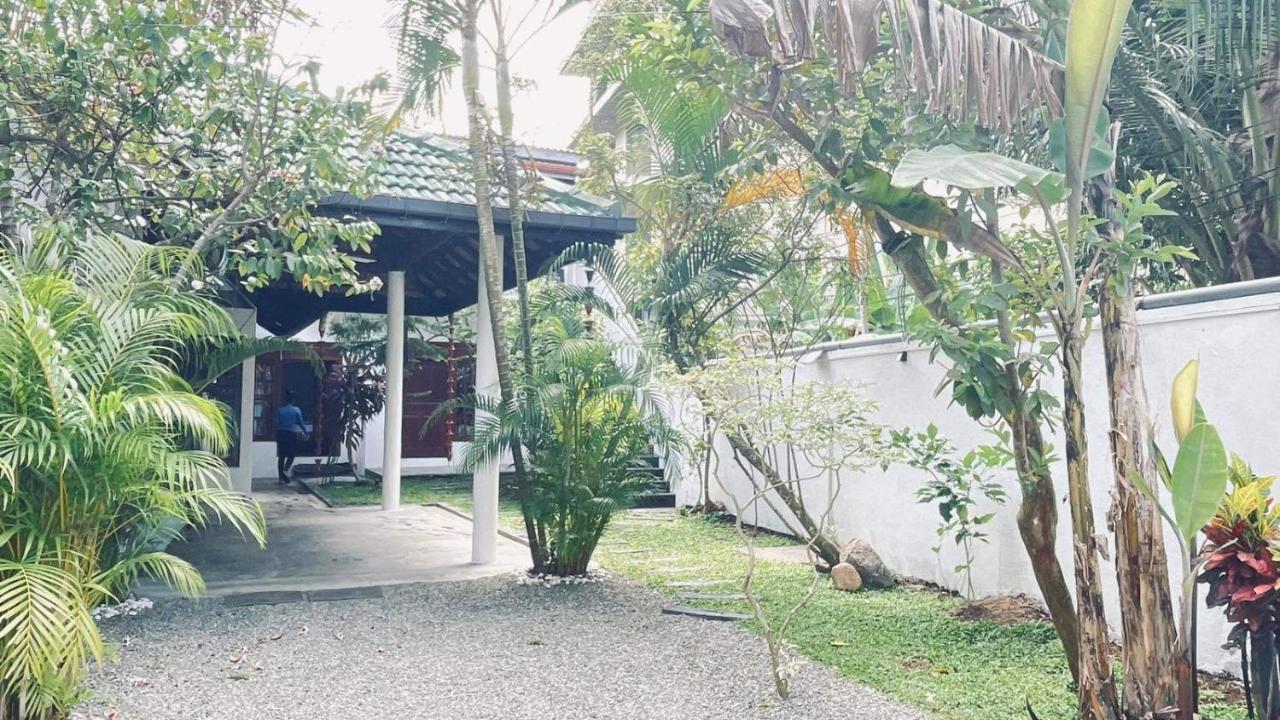 Rituale Guest House - Surf & Yoga Мириса Екстериор снимка