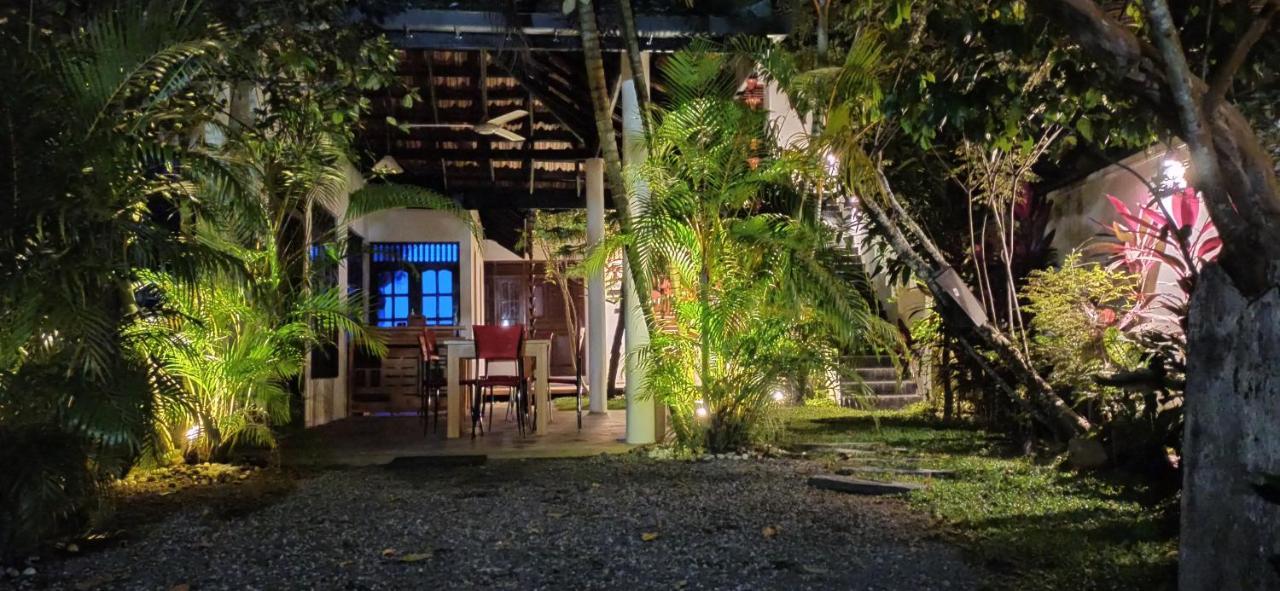 Rituale Guest House - Surf & Yoga Мириса Екстериор снимка