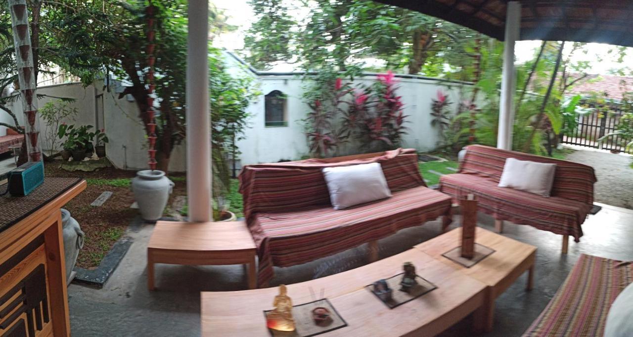 Rituale Guest House - Surf & Yoga Мириса Екстериор снимка